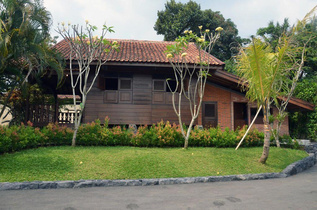 Bumi Cikeas Sentul Bogor Exterior foto