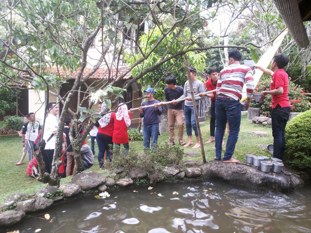 Bumi Cikeas Sentul Bogor Exterior foto