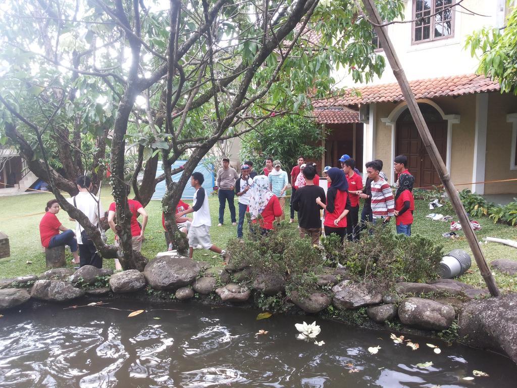 Bumi Cikeas Sentul Bogor Exterior foto