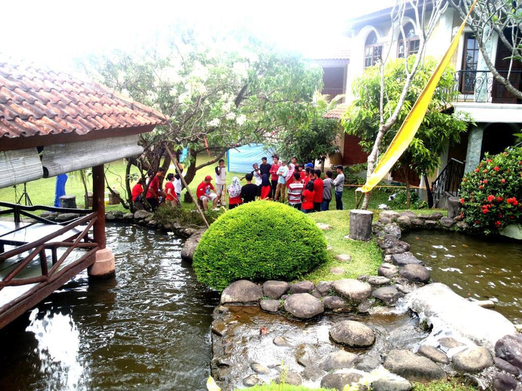 Bumi Cikeas Sentul Bogor Exterior foto