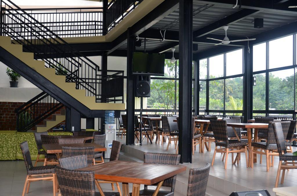 Bumi Cikeas Sentul Bogor Quarto foto