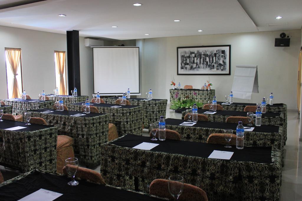 Bumi Cikeas Sentul Bogor Exterior foto