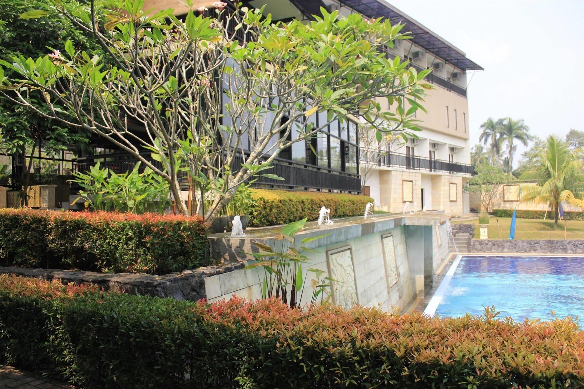Bumi Cikeas Sentul Bogor Exterior foto