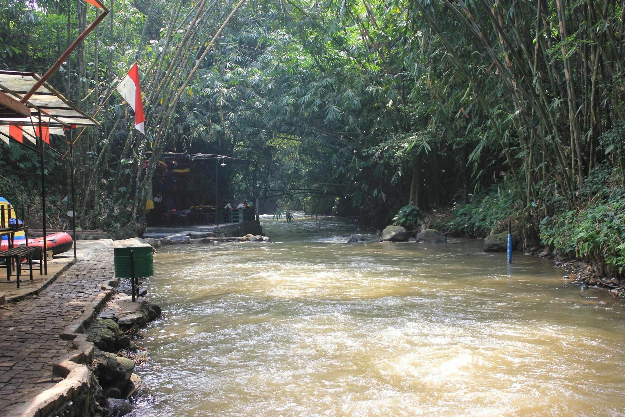 Bumi Cikeas Sentul Bogor Exterior foto